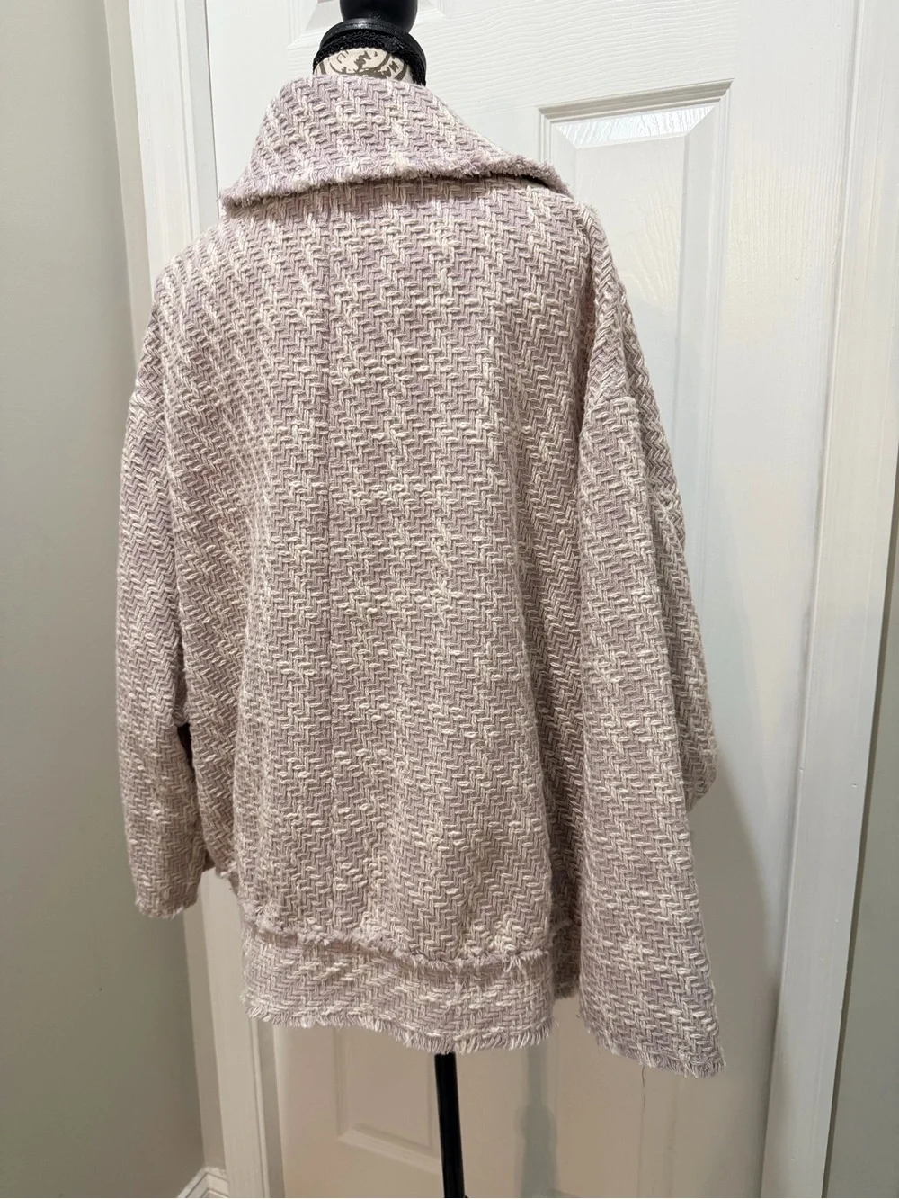 H&M Jacket Mauve Bouclé Fringe Button Front Collared Coatigan - Picture 7 of 14